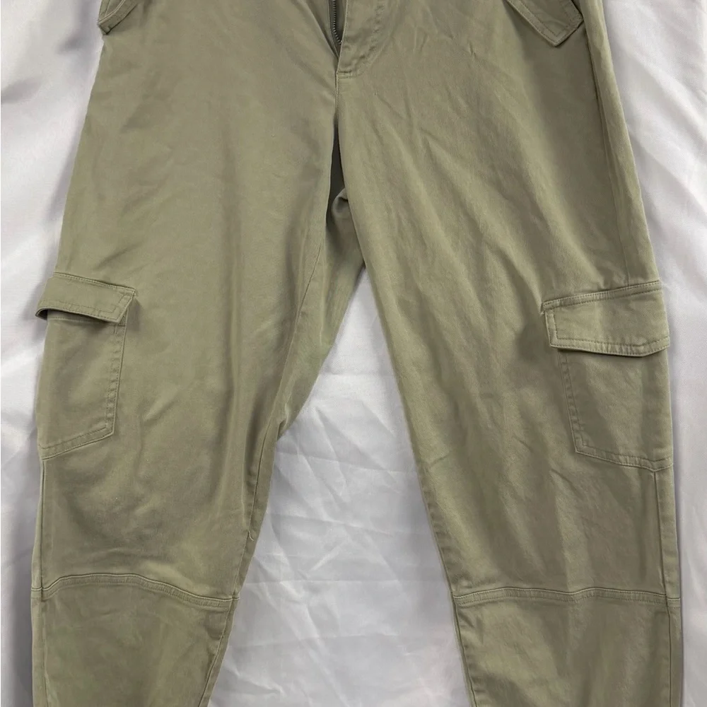 Olive - Picture 3 of 3